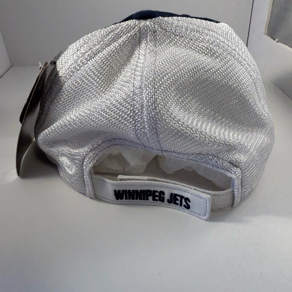 NHL Winnipeg Jets Hat - Picture 5 of 7